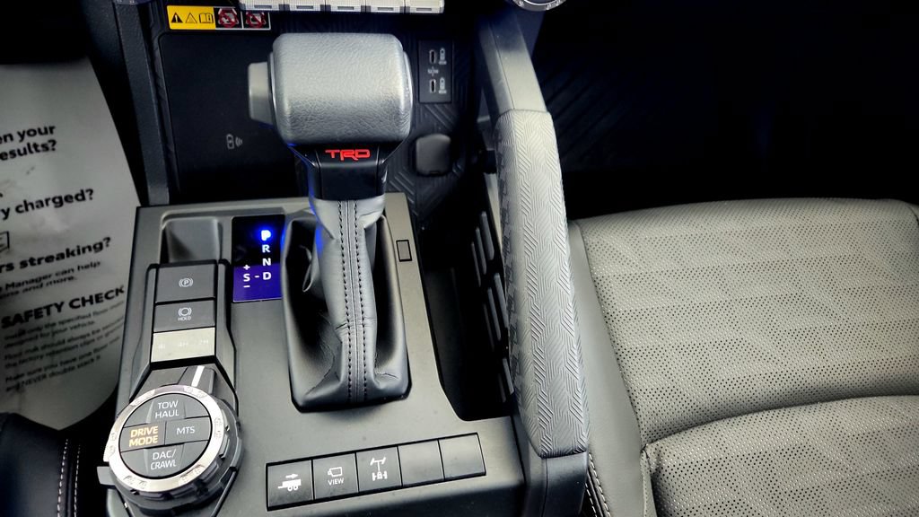 Certified 2025 Toyota 4Runner TRD Off-Road Premium w/ Tow Technology Package AWD/4WD image 28