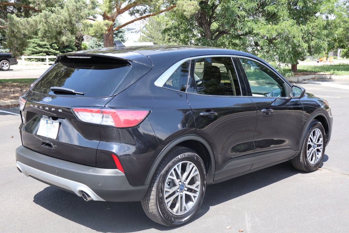 Used 2022 Ford Escape SEL image 4