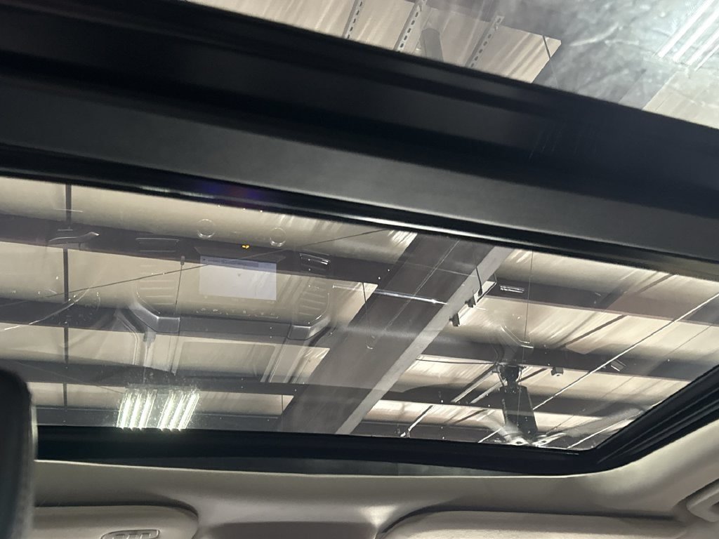 Used 2019 Ford Expedition Max Platinum AWD/4WD image 26