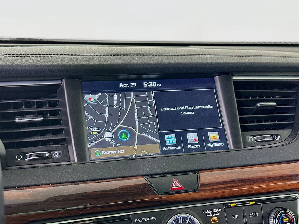 Used 2018 Kia Cadenza Technology FWD image 13