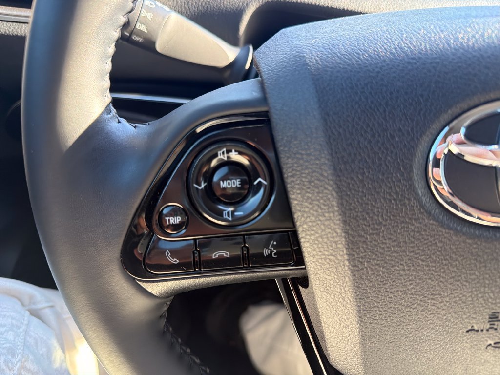 Used 2022 Toyota Prius Prime LE FWD image 21