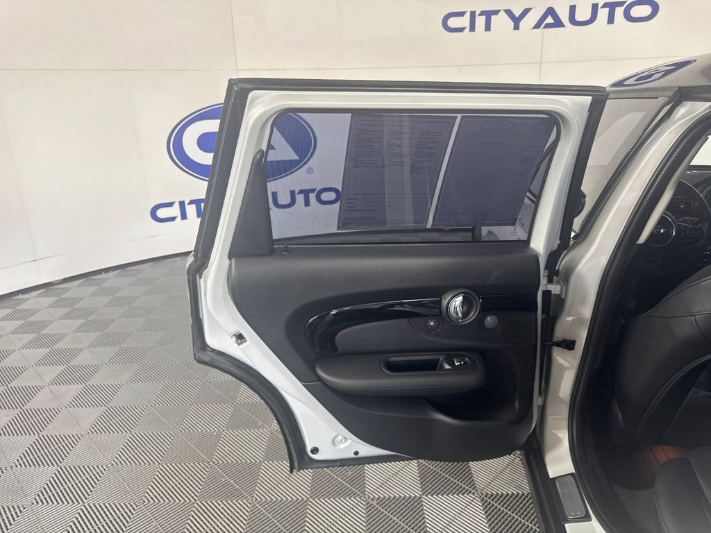 Used 2019 MINI Cooper Clubman S w/ Premium Package image 30