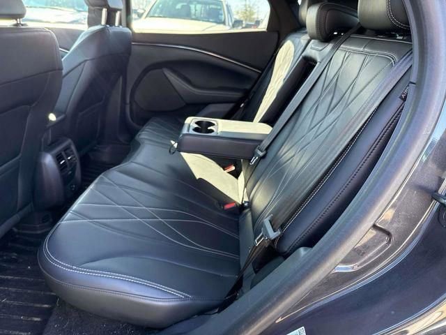 Used 2022 Ford Mustang Mach-E Select image 25