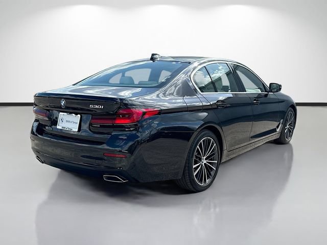 Used 2023 BMW 530i w/ Premium Package RWD image 4