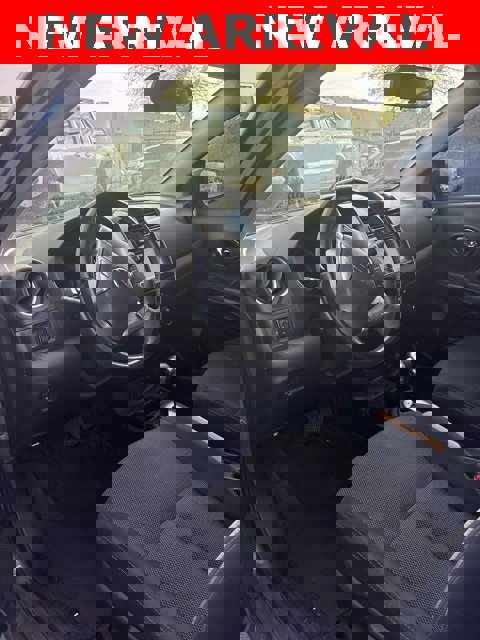 Used 2018 Nissan Versa SV w/ SV Special Edition image 8