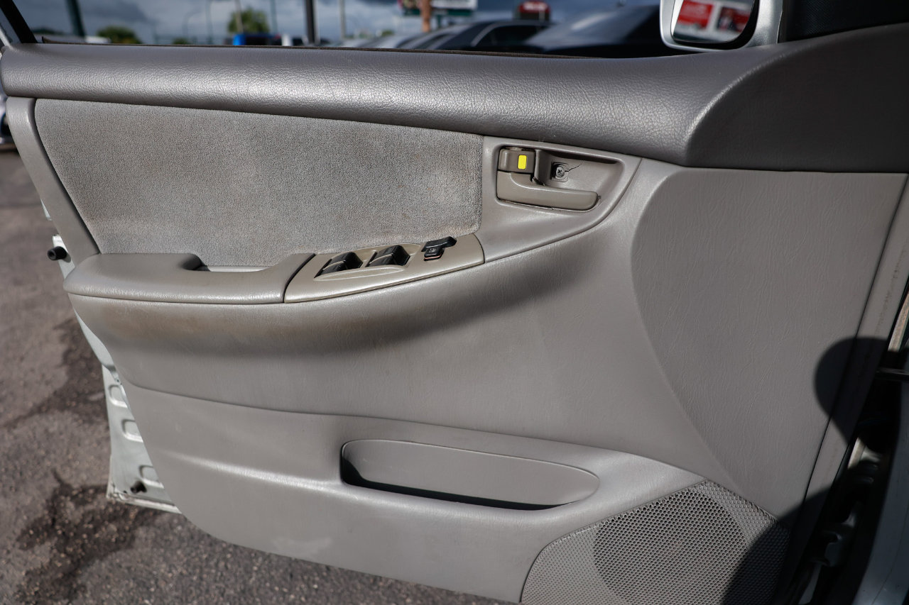 Used 2007 Toyota Corolla CE image 37