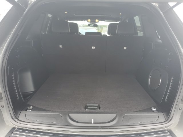 Used 2021 Jeep Grand Cherokee Laredo X AWD/4WD image 9