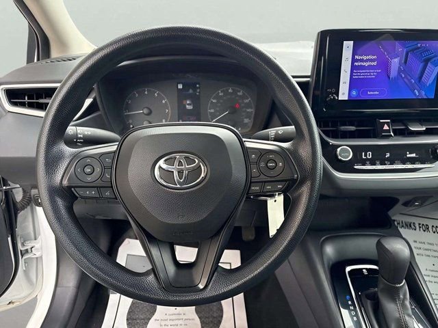 Used 2023 Toyota Corolla LE image 10