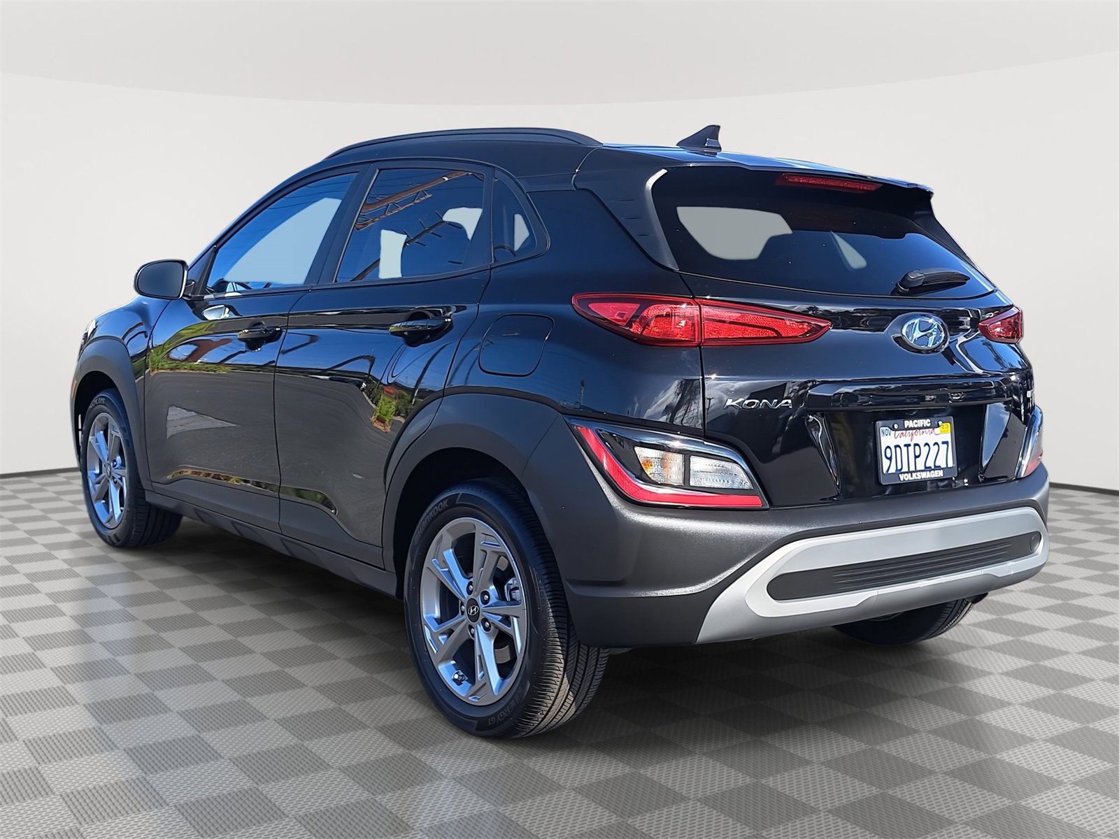 Used 2023 Hyundai Kona SEL w/ Cargo Package image 7