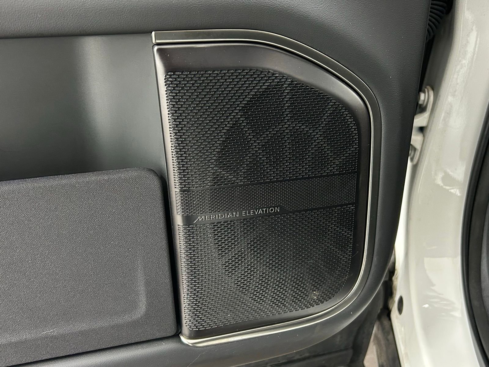 Used 2022 Rivian R1T Adventure image 25