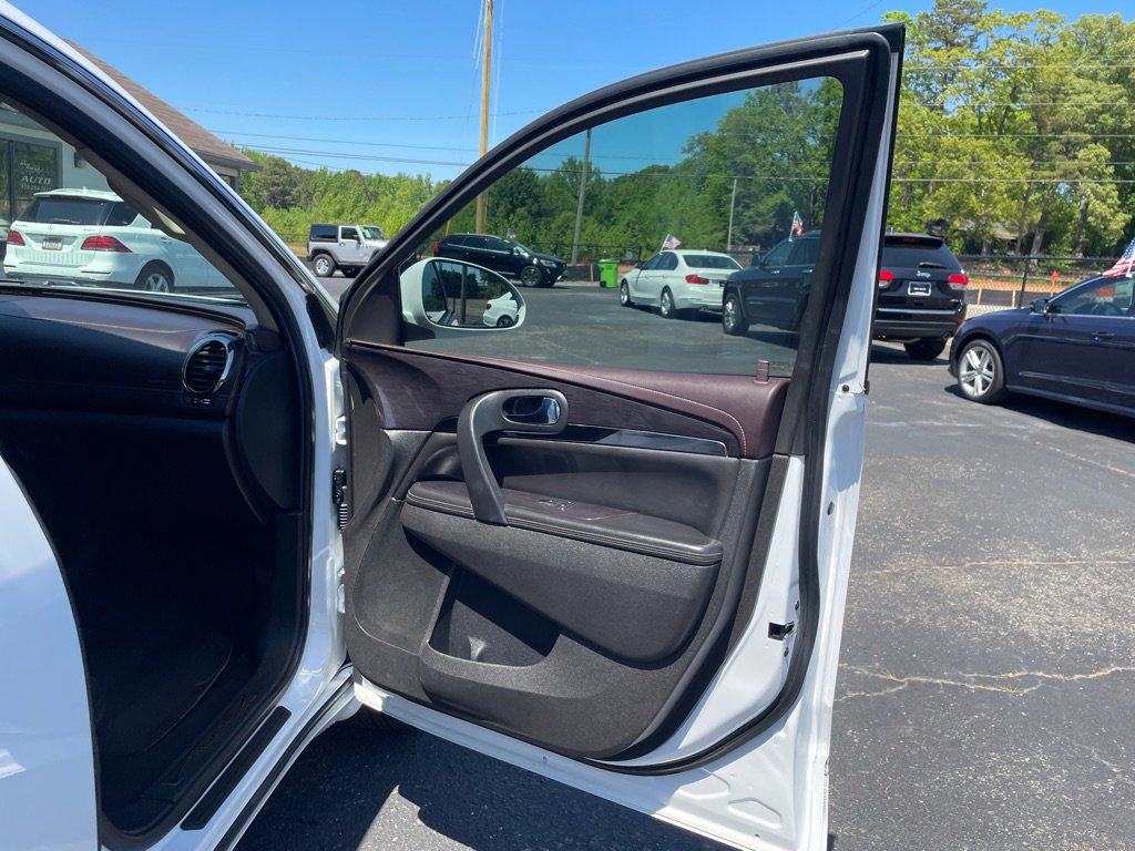 Used 2016 Buick Enclave Leather AWD/4WD image 23
