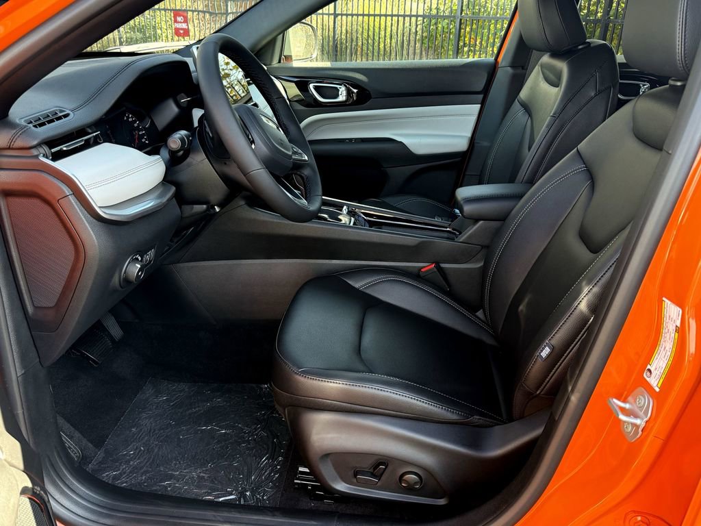 New 2026 Jeep Compass Limited image 11