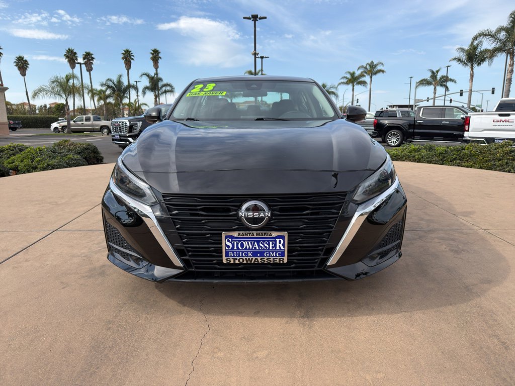 Used 2023 Nissan Altima 2.5 SV image 2