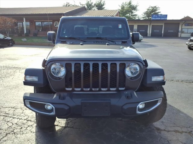Used 2023 Jeep Gladiator Sport image 18