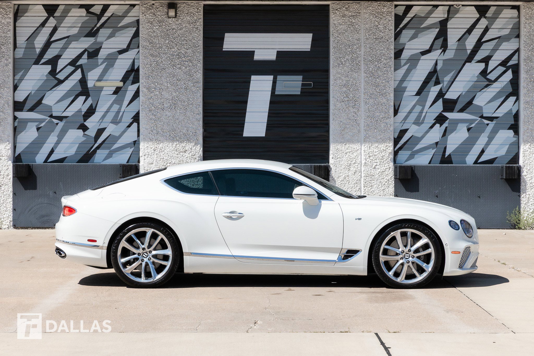 Used 2022 Bentley Continental GT image 17
