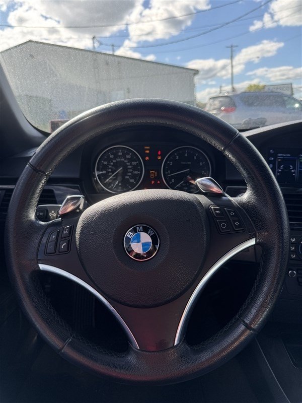 Used 2009 BMW 335i Convertible RWD image 15