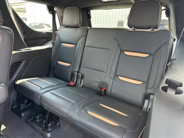 Certified 2023 GMC Yukon AT4 w/ AT4 Premium Plus Package AWD/4WD image 21
