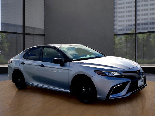 Used 2023 Toyota Camry XSE image 7