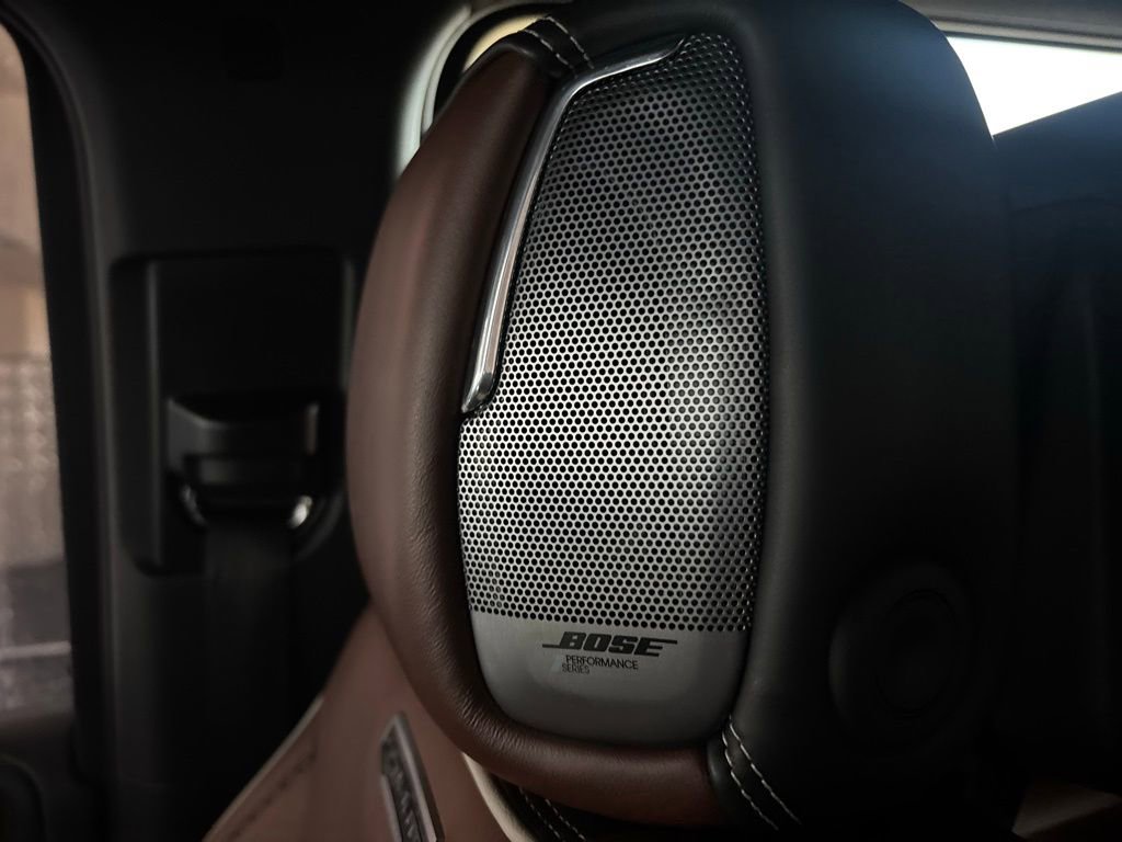 Used 2023 GMC Yukon XL Denali Ultimate image 6