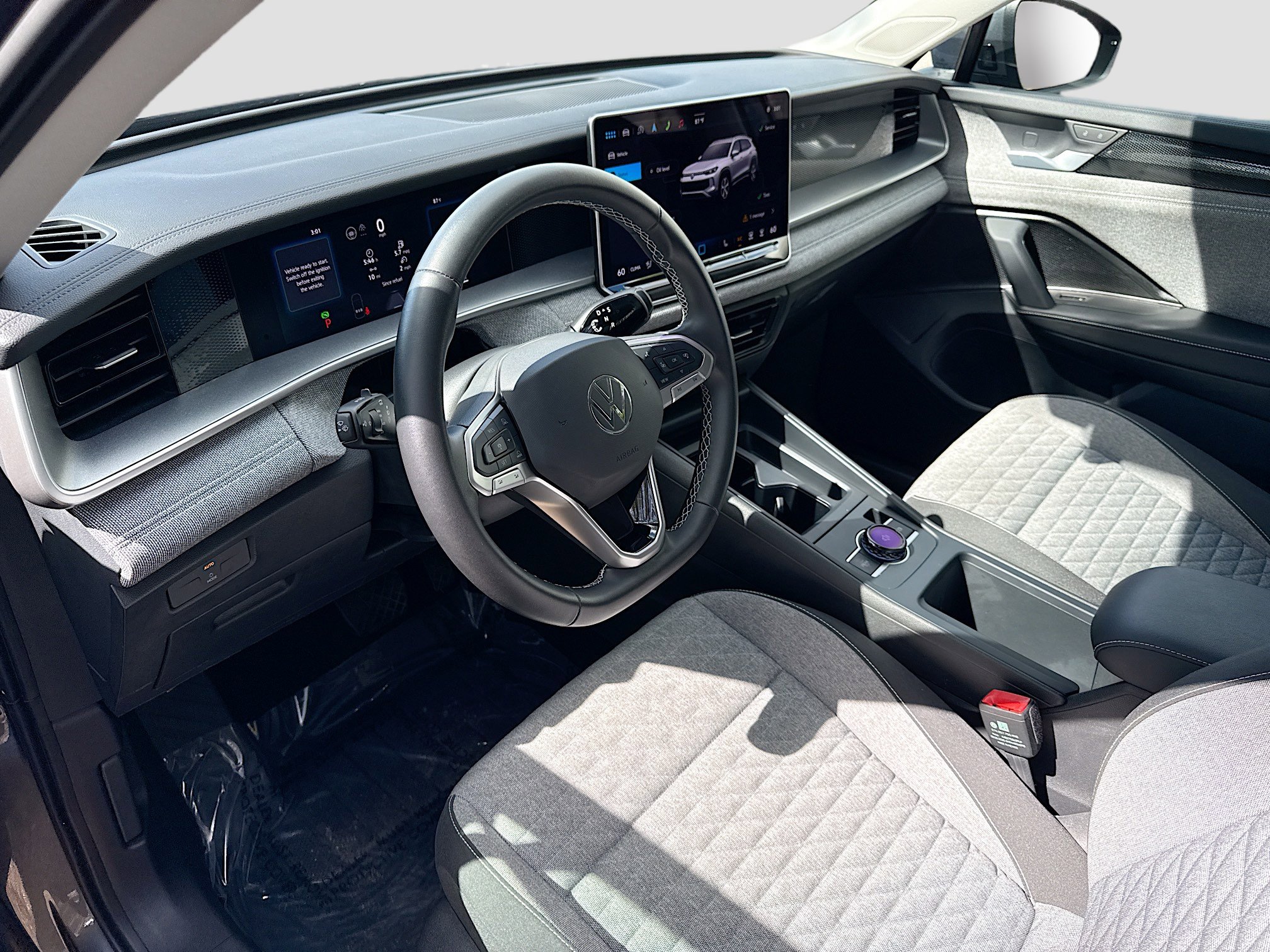 Used 2025 Volkswagen Tiguan S image 25