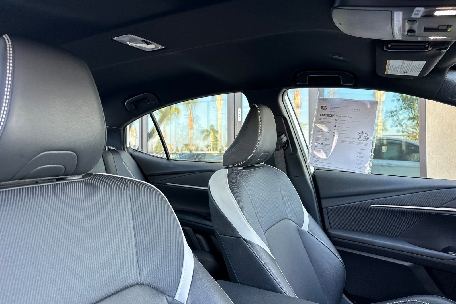 Used 2025 Toyota Camry SE image 17