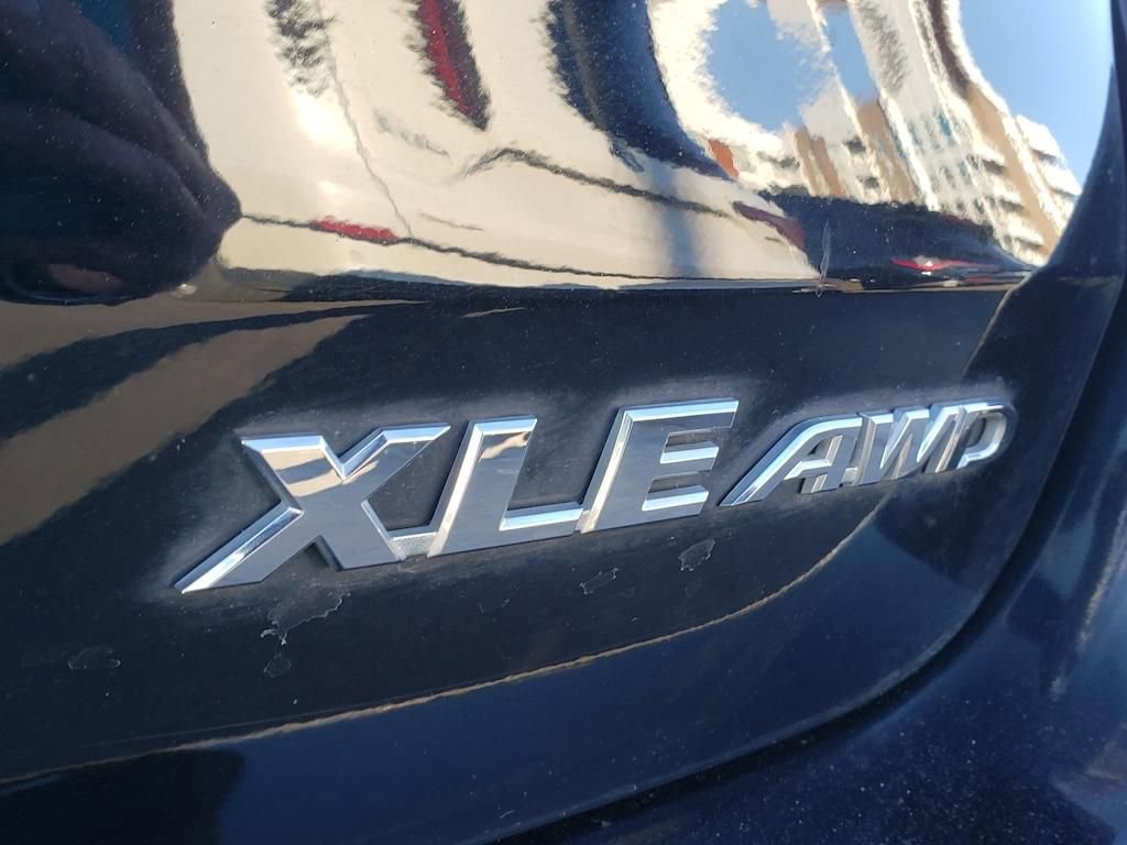 Used 2019 Toyota Highlander XLE image 7