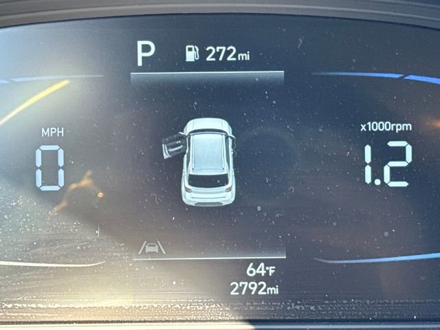 Certified 2025 Hyundai Venue SEL image 18