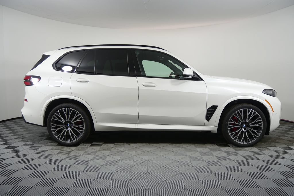 Used 2026 BMW X5 sDrive40i w/ M Sport Package RWD image 7