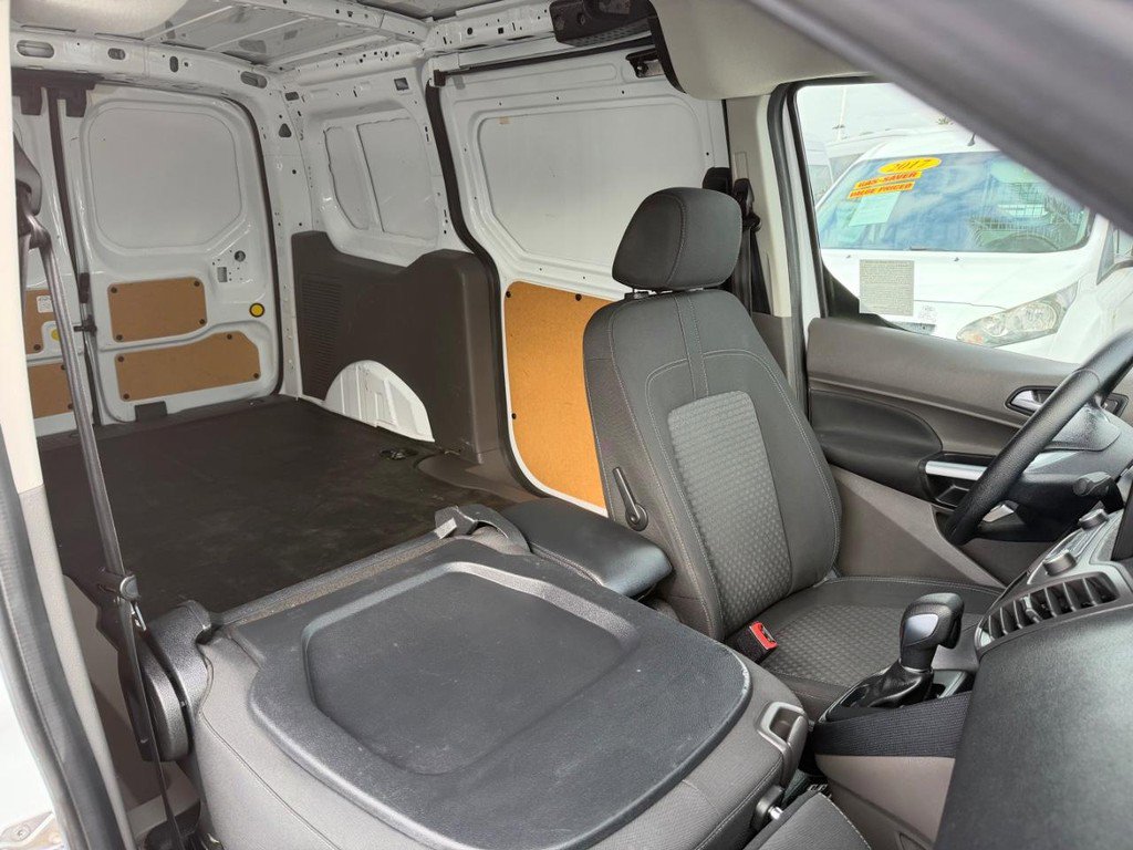 Used 2021 Ford Transit Connect XLT image 47