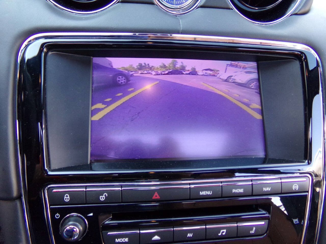Used 2013 Jaguar XJ AWD image 52
