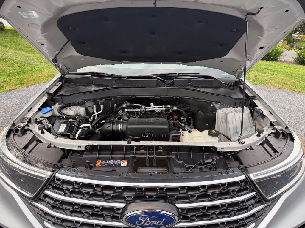 Certified 2023 Ford Explorer XLT w/ Equipment Group 202A AWD/4WD image 23