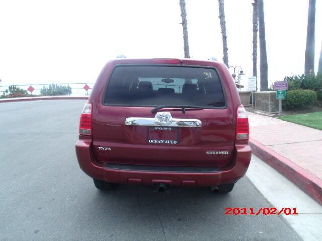 Used 2006 Toyota 4Runner SR5 AWD/4WD image 5
