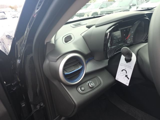 New 2026 Chevrolet Trax LS w/ LS Convenience Package image 12