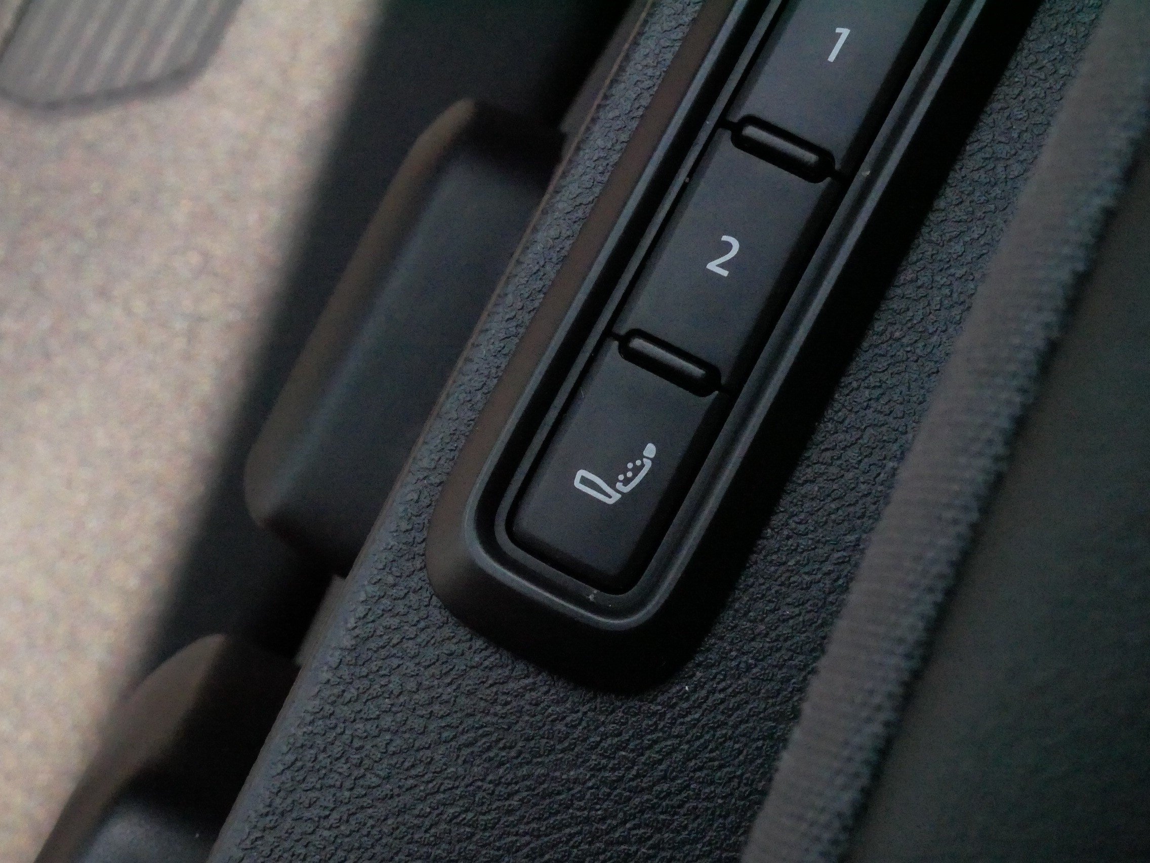 Certified 2024 Volkswagen ID.4 S RWD image 27
