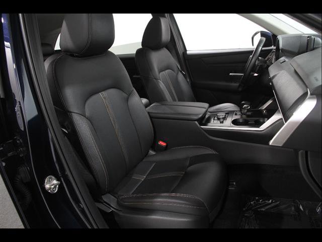 Certified 2025 MAZDA CX-90 3.3 Turbo w/ Select Package image 15