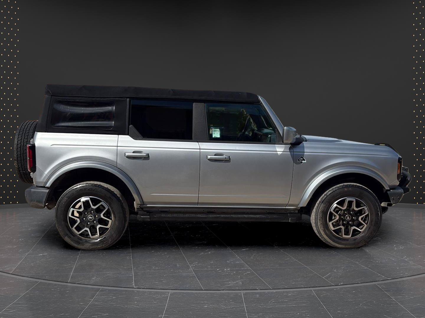 Used 2021 Ford Bronco Outer Banks AWD/4WD image 6