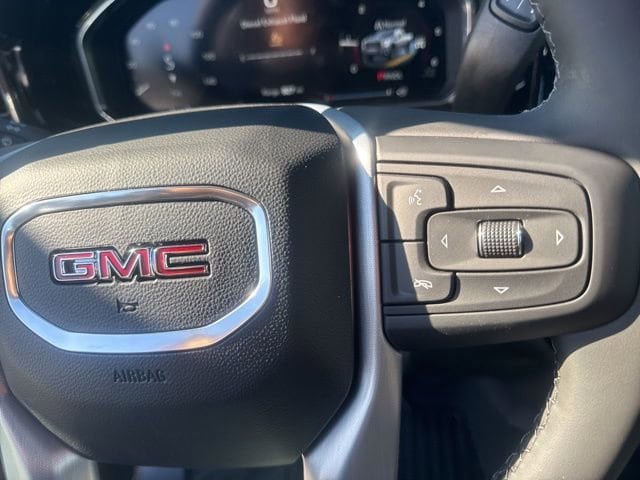 New 2026 GMC Sierra 2500 SLE w/ Preferred Package AWD/4WD image 17