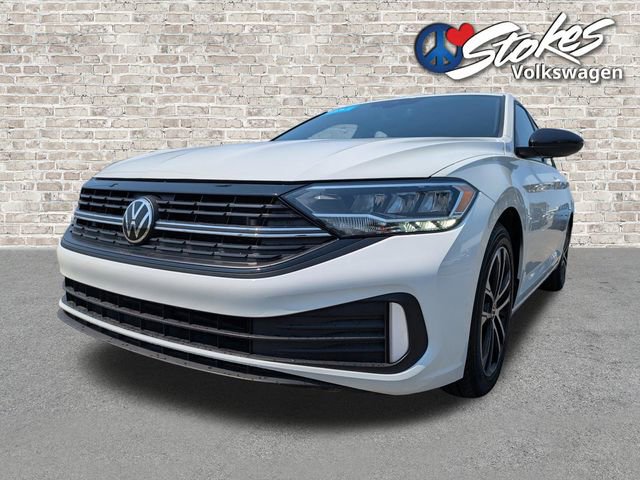 Certified 2024 Volkswagen Jetta Sport image 9