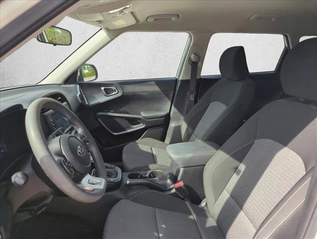 Used 2020 Kia Soul S FWD image 16