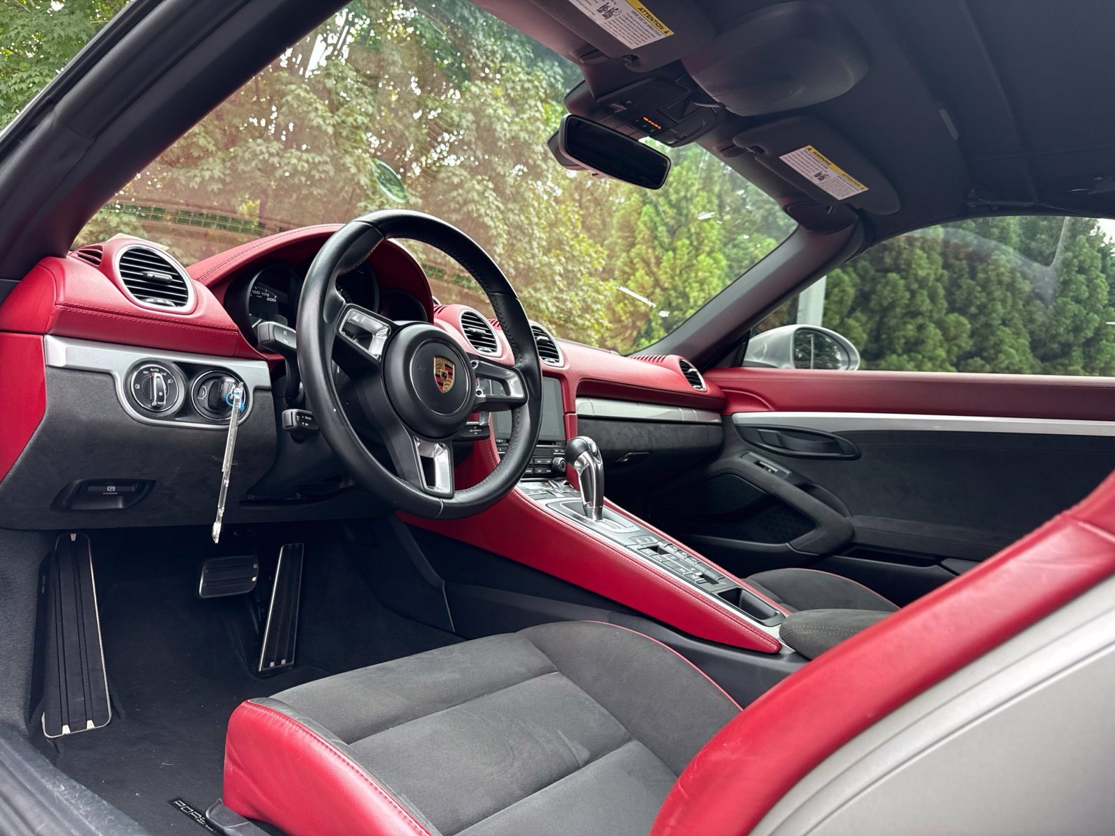Certified 2022 Porsche 718 Boxster Spyder RWD image 4