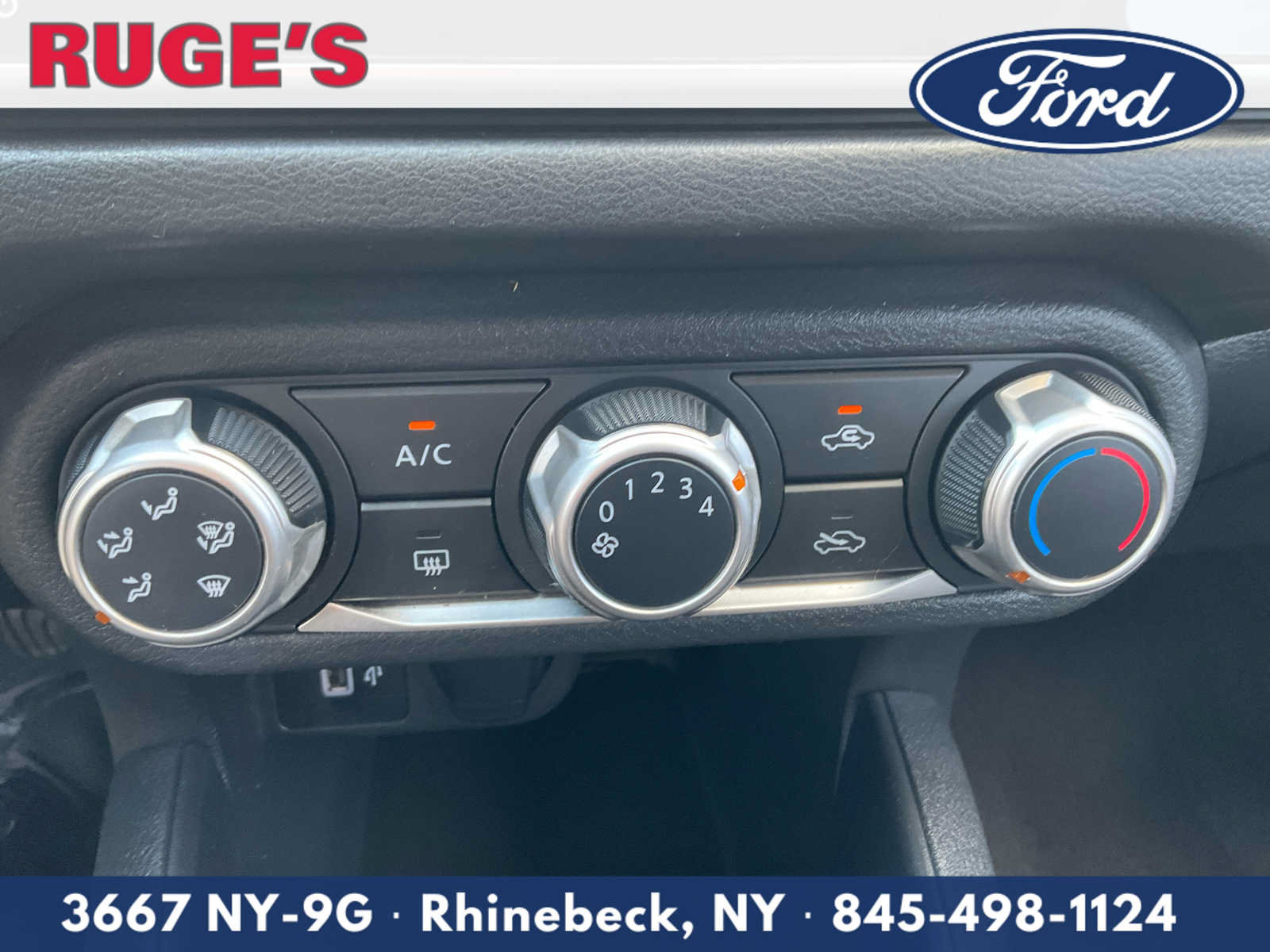 Used 2021 Nissan Versa S FWD image 22