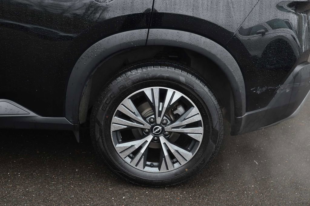 Used 2023 Nissan Rogue SV image 13