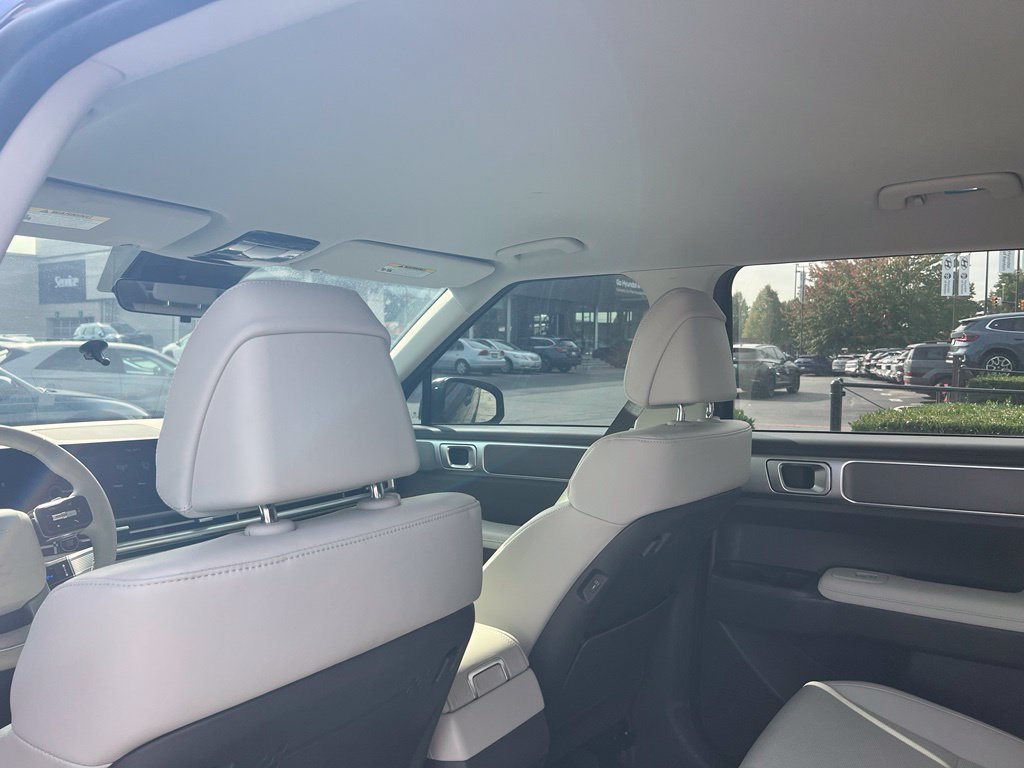 Certified 2025 Hyundai Santa Fe SEL AWD/4WD image 11