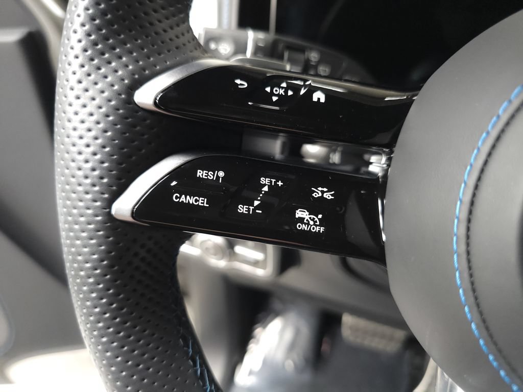 Used 2025 Mercedes-Benz G 580 w/ EQ Technology image 11