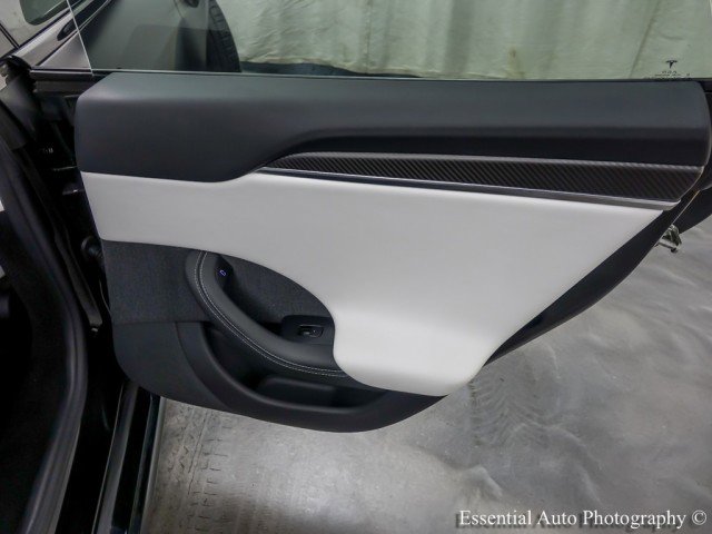 Used 2023 Tesla Model S Plaid image 39