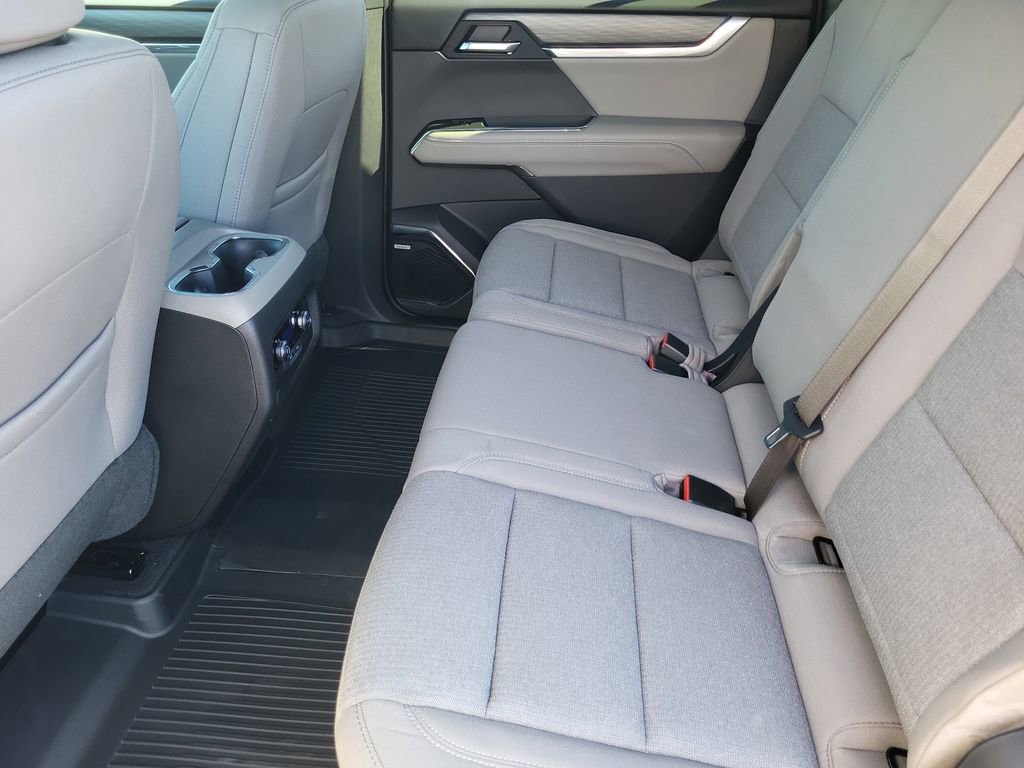 New 2026 GMC Acadia Elevation w/ LPO, Floor Liner Package AWD/4WD image 22