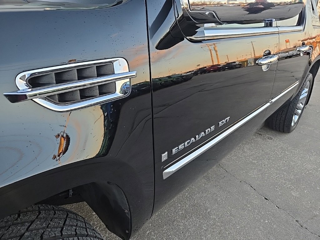 Used 2007 Cadillac Escalade EXT w/ Information Package image 19