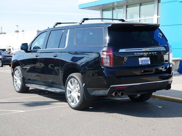 Used 2024 Chevrolet Suburban High Country AWD/4WD image 5