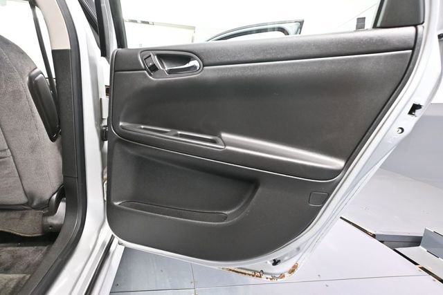 Used 2011 Chevrolet Impala LS FWD image 34