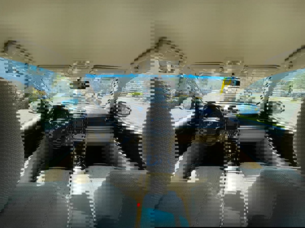 Used 2013 Toyota Camry LE image 13